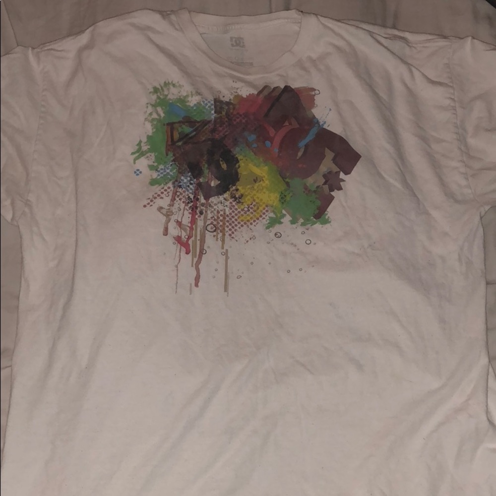 DC Shoe Company XL White T-Shirt